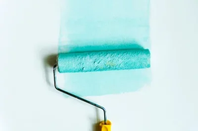 Peinture intérieure à Montclus — murs, plafonds et boiseries